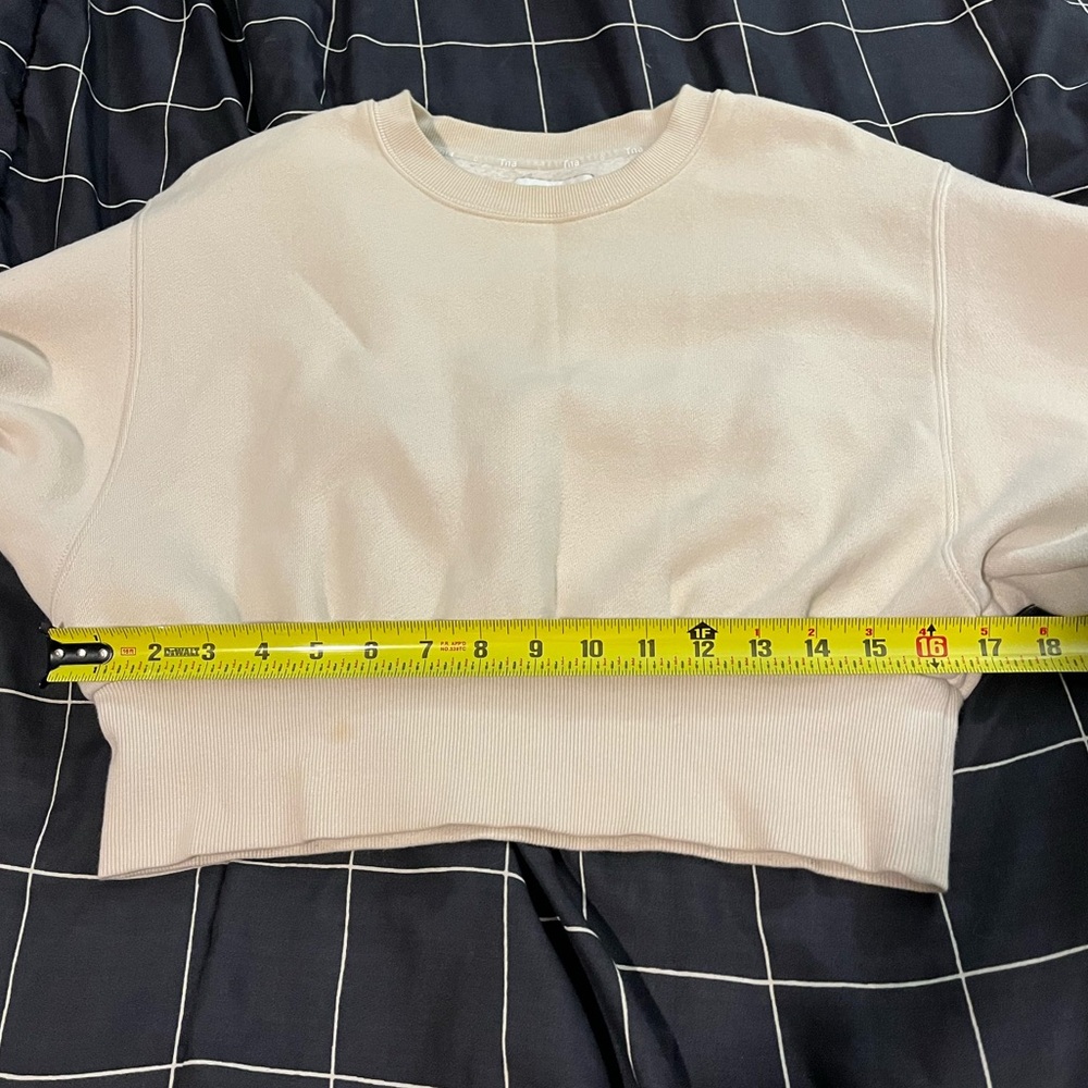 2 for $30 / TNA Cozy Cropped Sweater - Picture 7 of 7